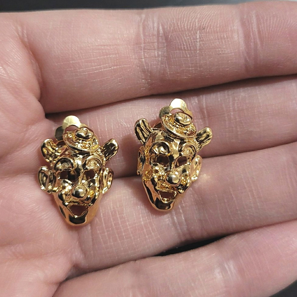 Vintage Gold Tone Clown Old Man Wearing Hat Face Clip On Earrings